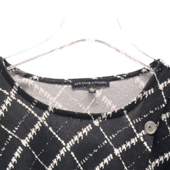 Adrienne Vittadini Sweater Long sleeve asymmetrical buttons chevron print M - Picture 7 of 10